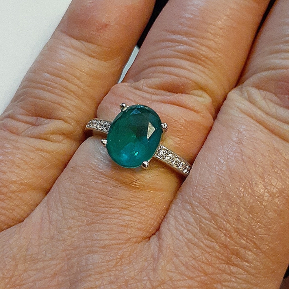 New Diamond Candle ring. Size 8